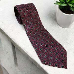 Yves Saint Laurent 100% Silk Neck Tie Maroon‎ Red Mossaic Diamond Print Luxury